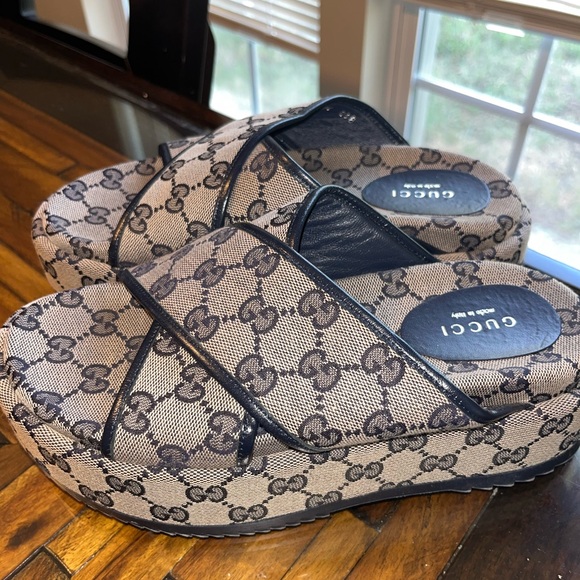 Gucci GG Platform Slide Sandal - Picture 1 of 2